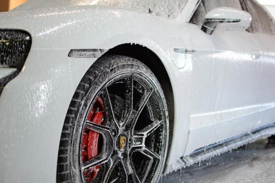 Handtvättning biltvätt för hand Motala Jopa Bilvård